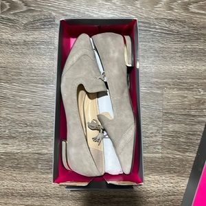 Vince Camuto Suede Beige Loafers size 10